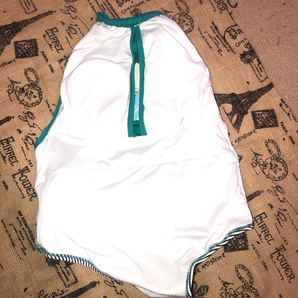 Cupshe NWT! One Piece Swimsuit - Picture 13 of 14